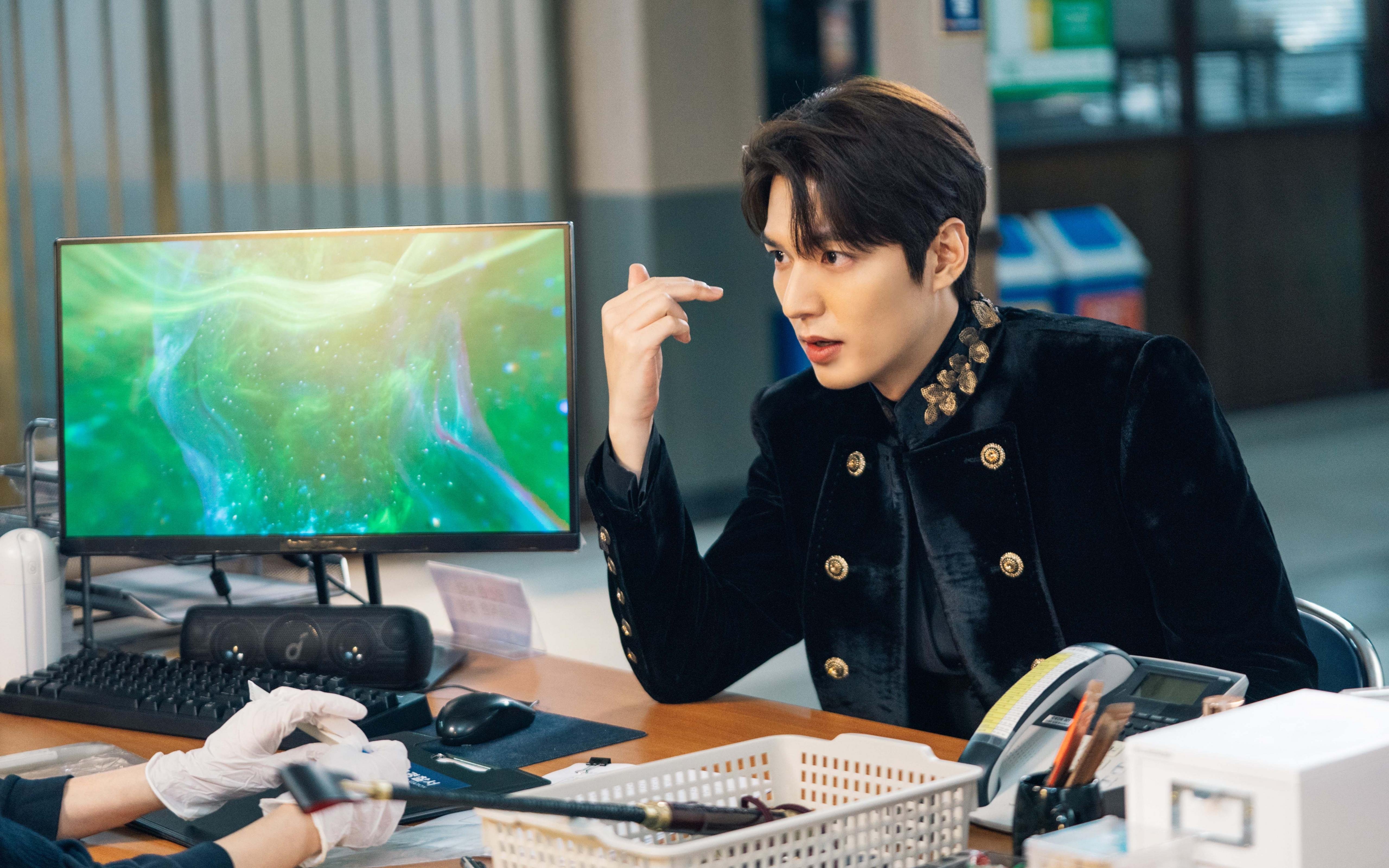 JiuyouAPP下载-曼联锋线轮换激发前场活力输出,曼联套中锋